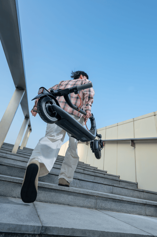 早8真是所有大学生的噩梦,多赖床一会儿就要跑着去